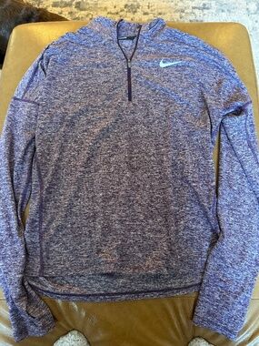NIKE Dri-Fit Pullover